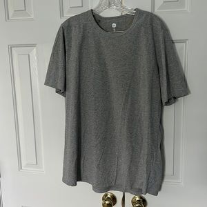 Under Armour T shirt